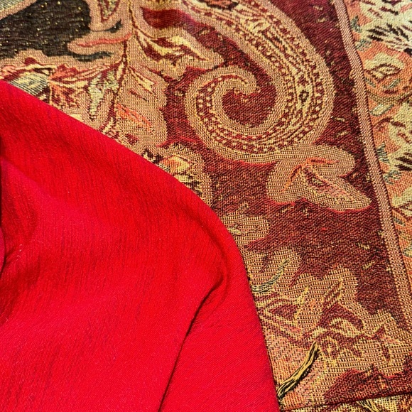 Beautiful pashmina wrap - Picture 9 of 10